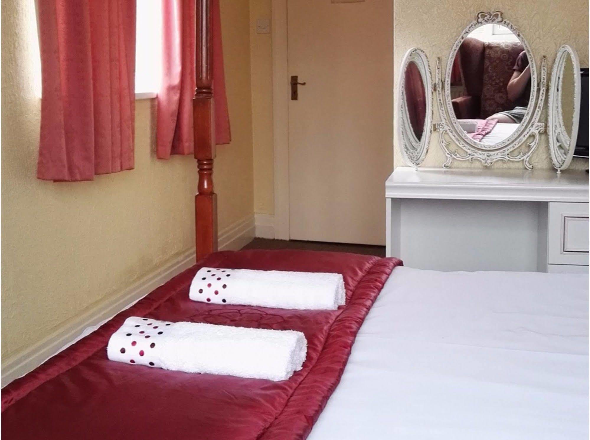 Barley Mow Hotel Pontefract Kültér fotó
